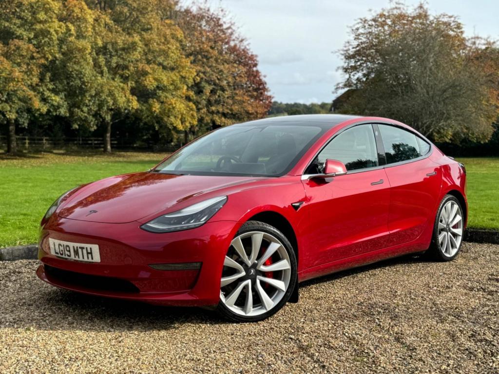 TESLA MODEL 3