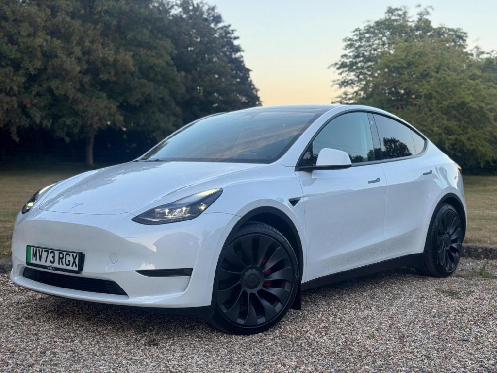 TESLA MODEL Y