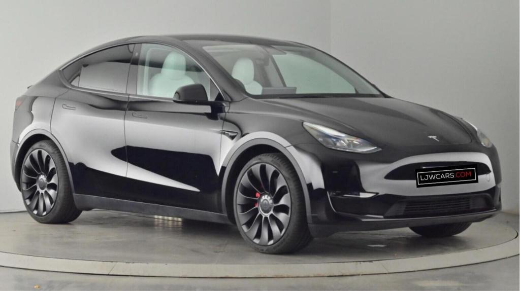 TESLA MODEL Y