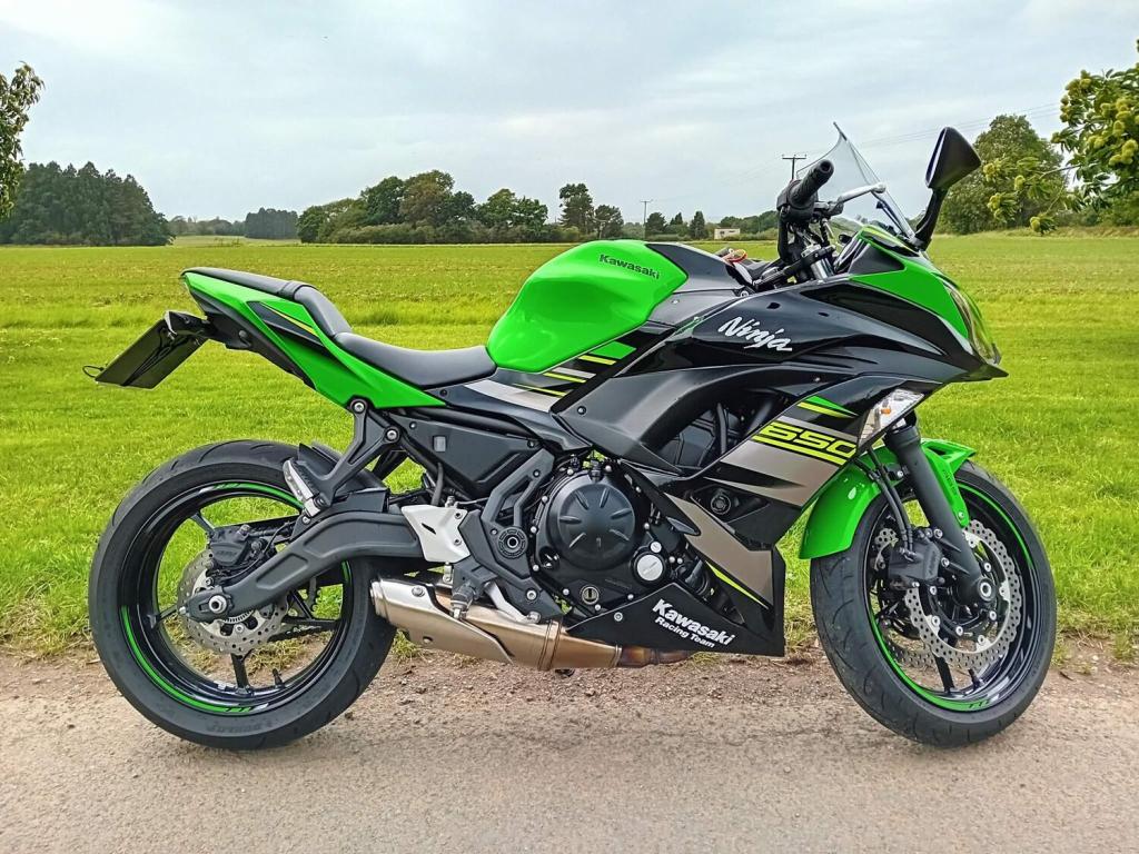 KAWASAKI Ninja 650