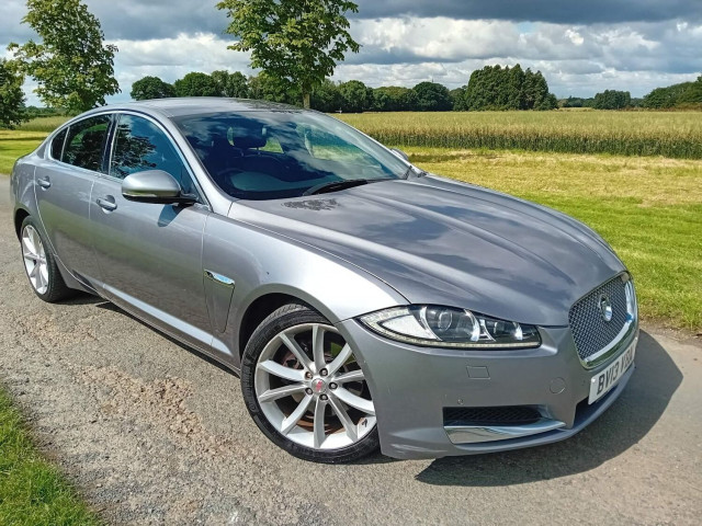 JAGUAR XF 3.0d V6 Premium Luxury Auto Euro 5 (s/s) 4dr