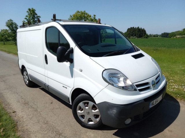 NISSAN PRIMASTAR 2.0 dCi 2700 SE+ L1 H1 4dr