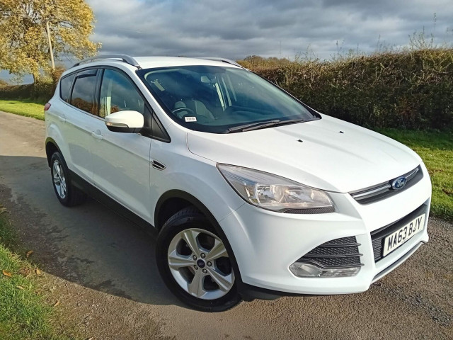 FORD KUGA 2.0 TDCi Zetec AWD Euro 5 5dr