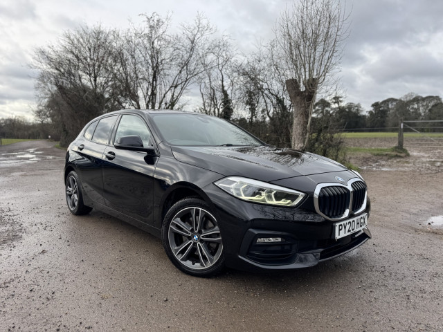 BMW 1 SERIES