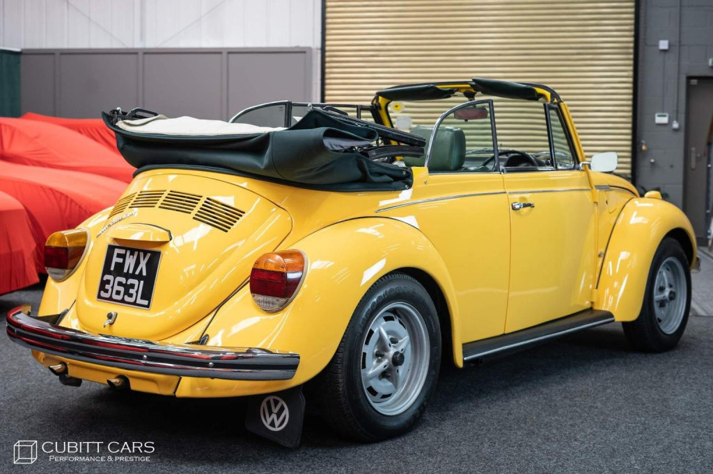 VOLKSWAGEN BEETLE