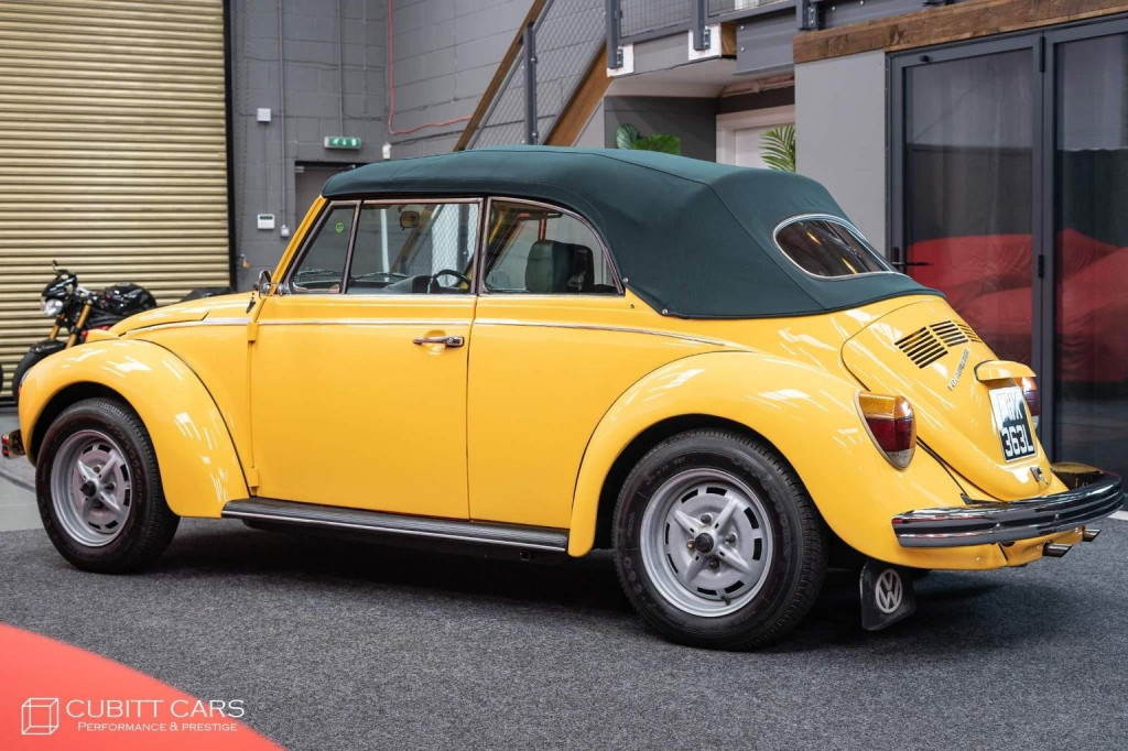 VOLKSWAGEN BEETLE