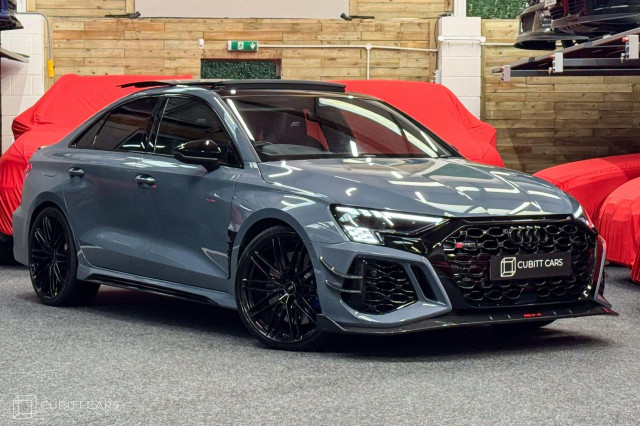 AUDI RS3