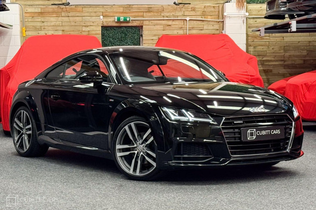 AUDI TT