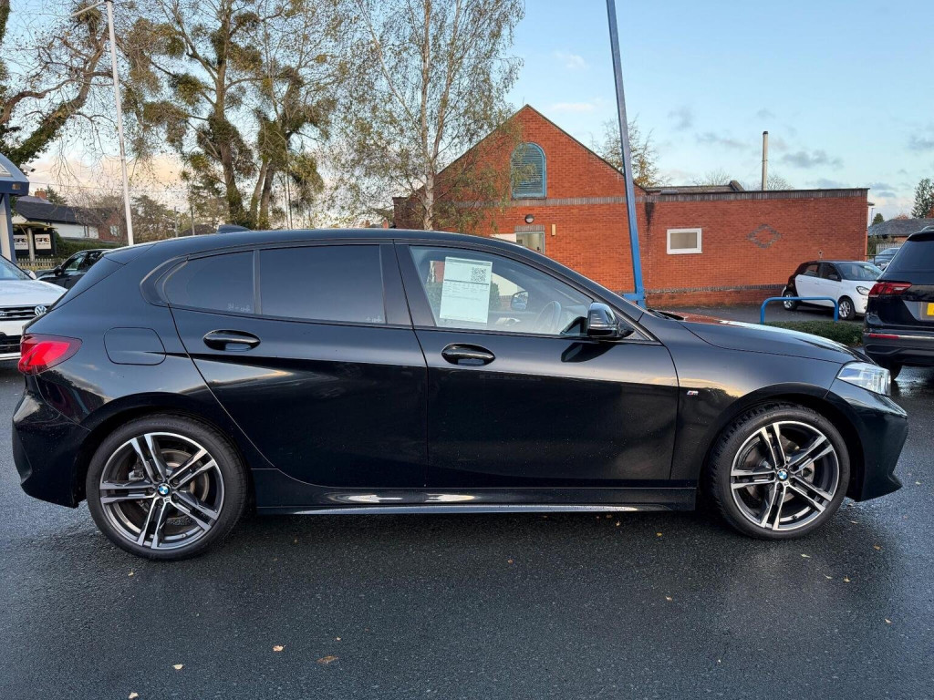 BMW 1 SERIES