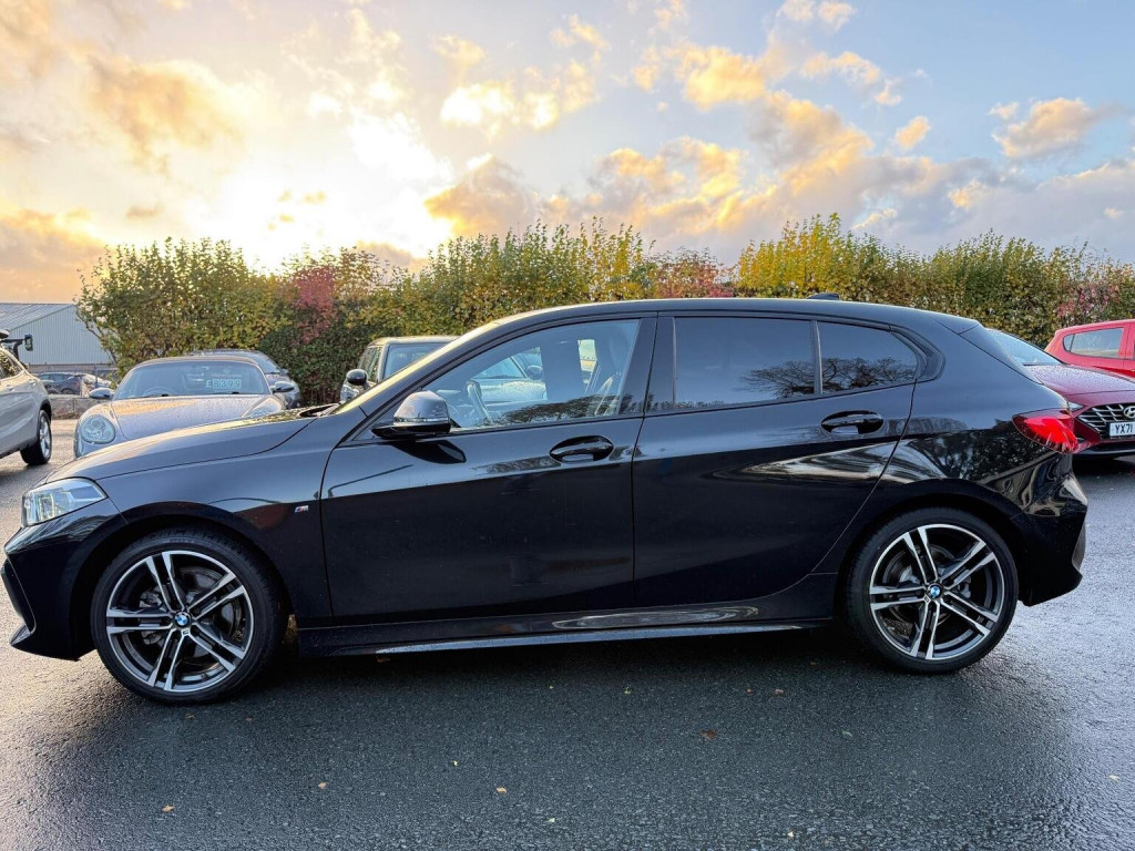 BMW 1 SERIES