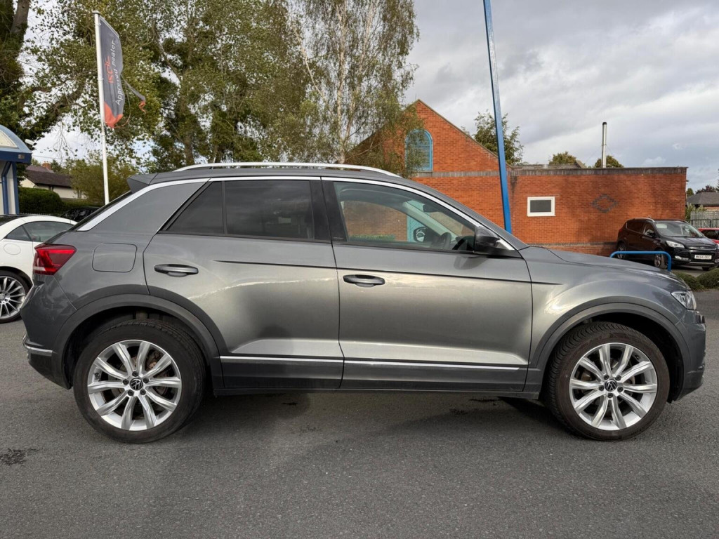 VOLKSWAGEN T-ROC