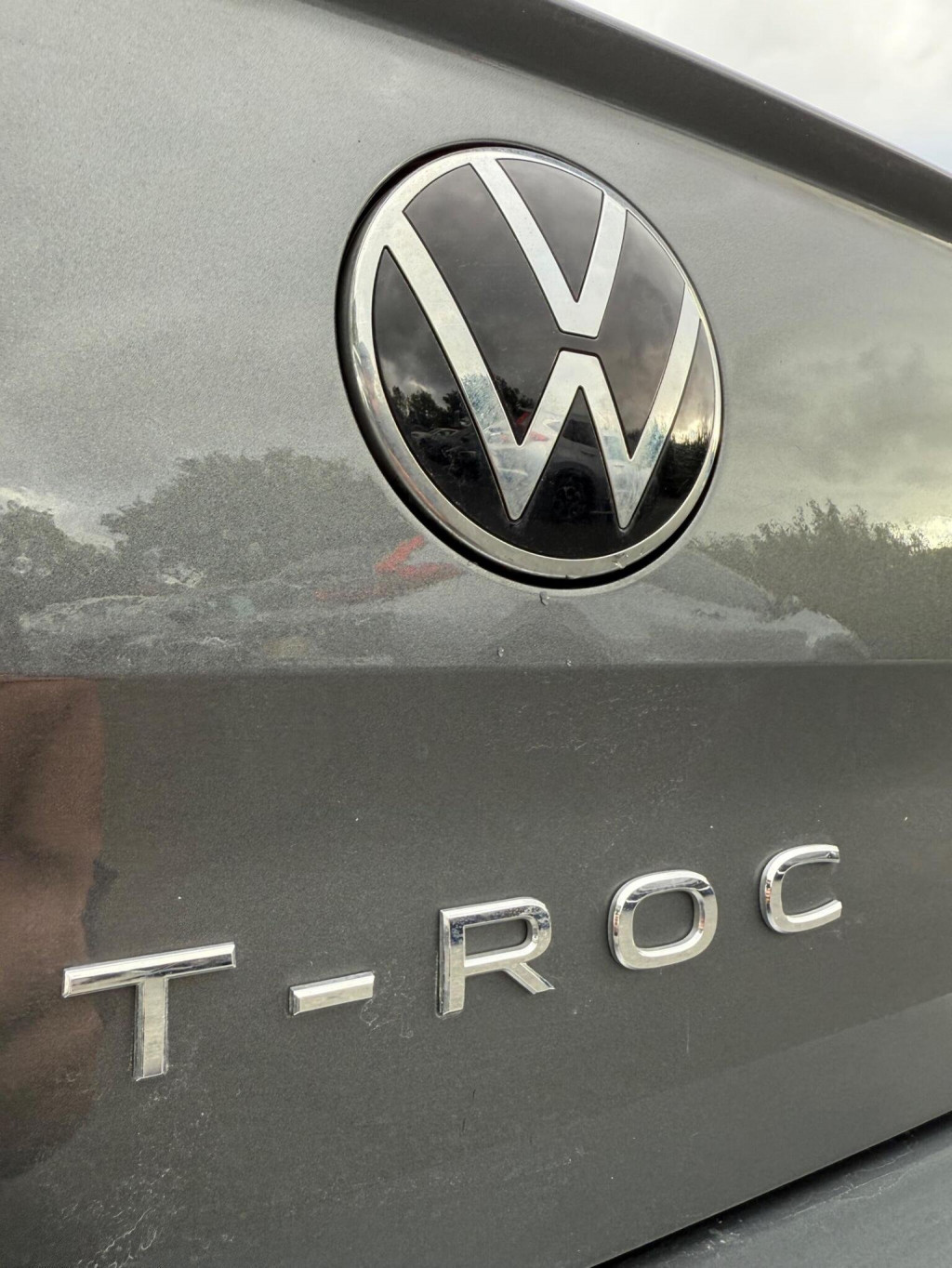 VOLKSWAGEN T-ROC