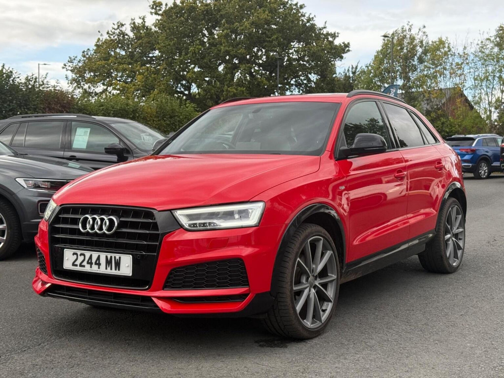 AUDI Q3