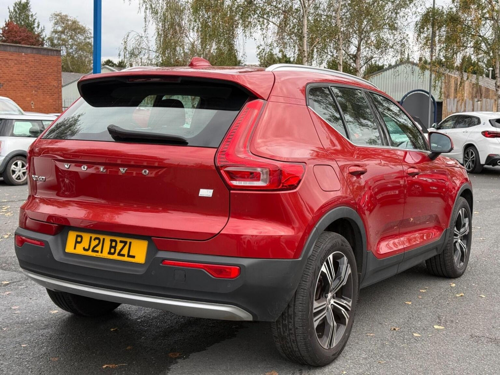 VOLVO XC40