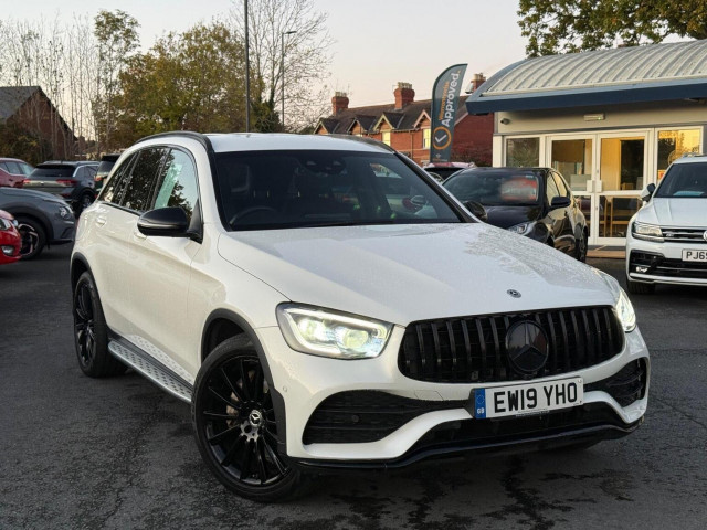 MERCEDES-BENZ GLC