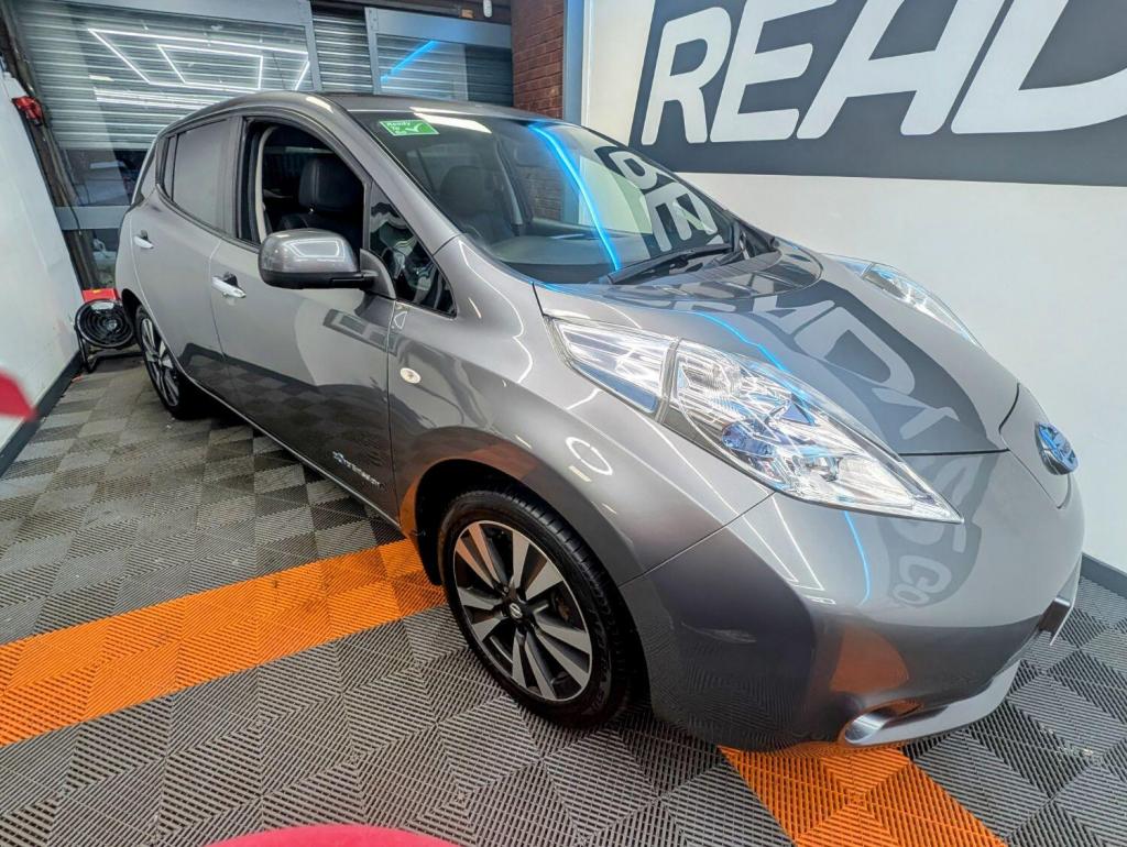 NISSAN LEAF