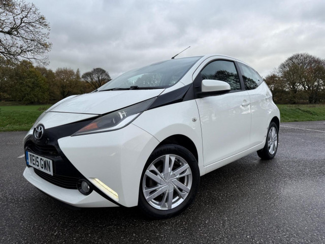 TOYOTA AYGO 1.0 VVT-i x-pression x-wave Euro 5 5dr Euro 5