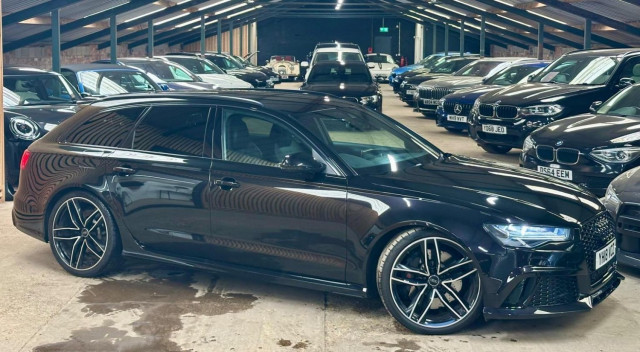 AUDI RS6