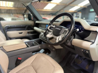 LAND ROVER DEFENDER 110