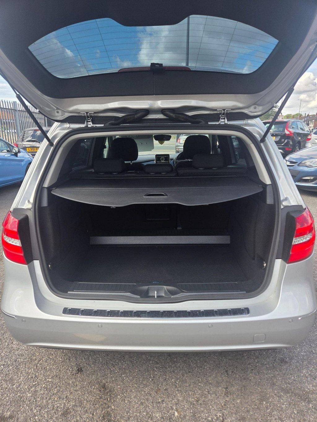 MERCEDES-BENZ B CLASS