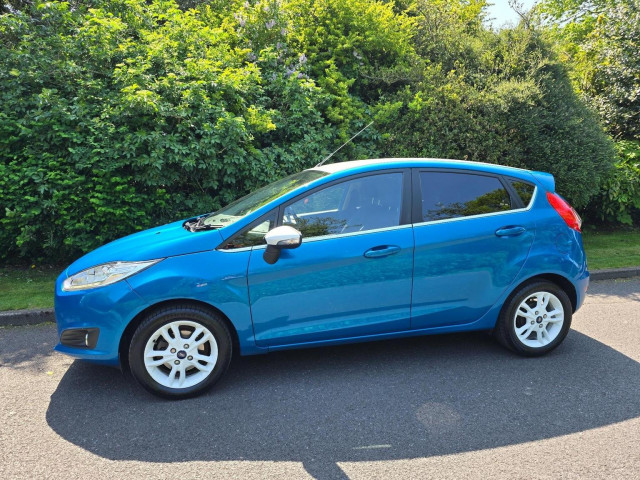 FORD FIESTA 1.0T EcoBoost Zetec Blue Edition Euro 6 (s/s) 5dr