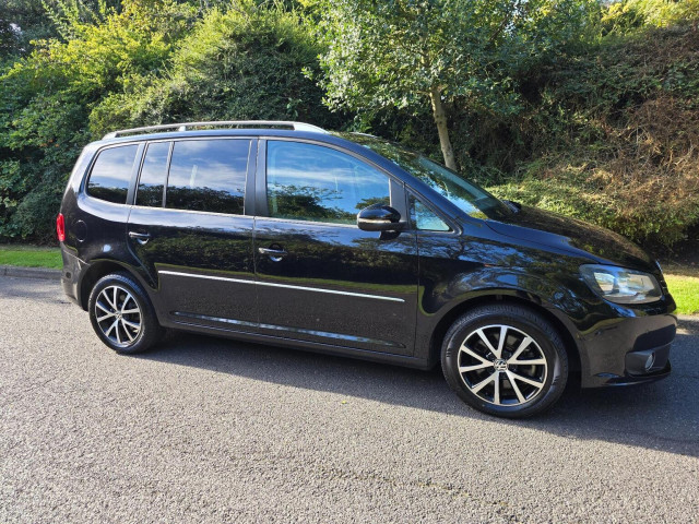 VOLKSWAGEN TOURAN 1.4 TSI SE DSG Euro 5 5dr