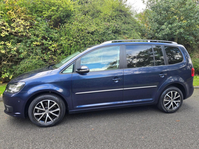 VOLKSWAGEN TOURAN 1.4 TSI SE DSG Euro 5 5dr