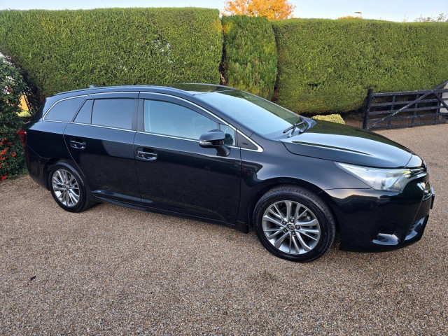 TOYOTA AVENSIS 1.8 V-Matic Business Edition Plus Touring Sports CVT Euro 6 5dr