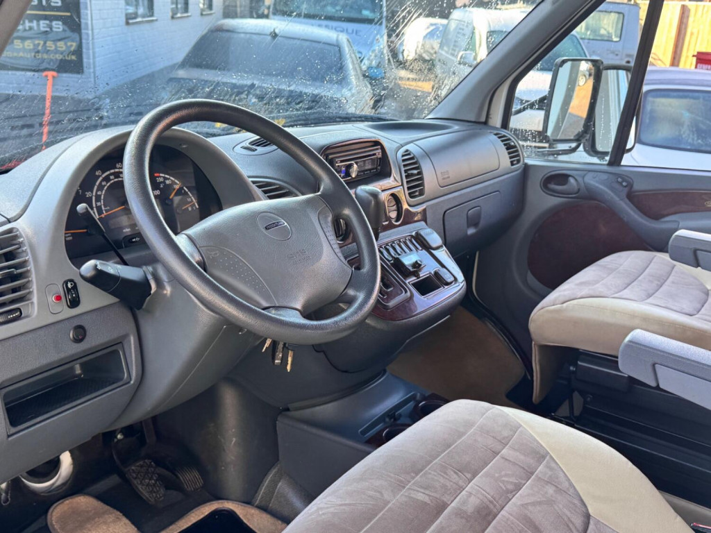MERCEDES-BENZ SPRINTER