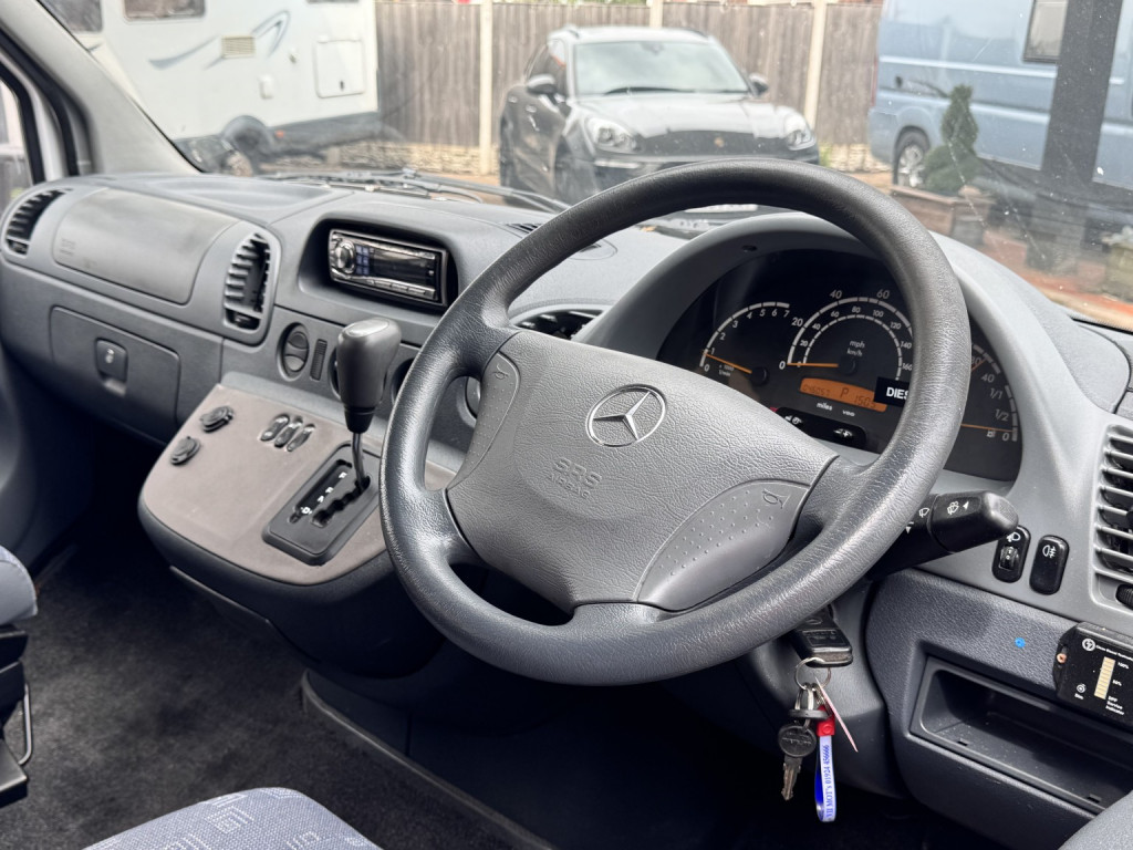 MERCEDES-BENZ SPRINTER