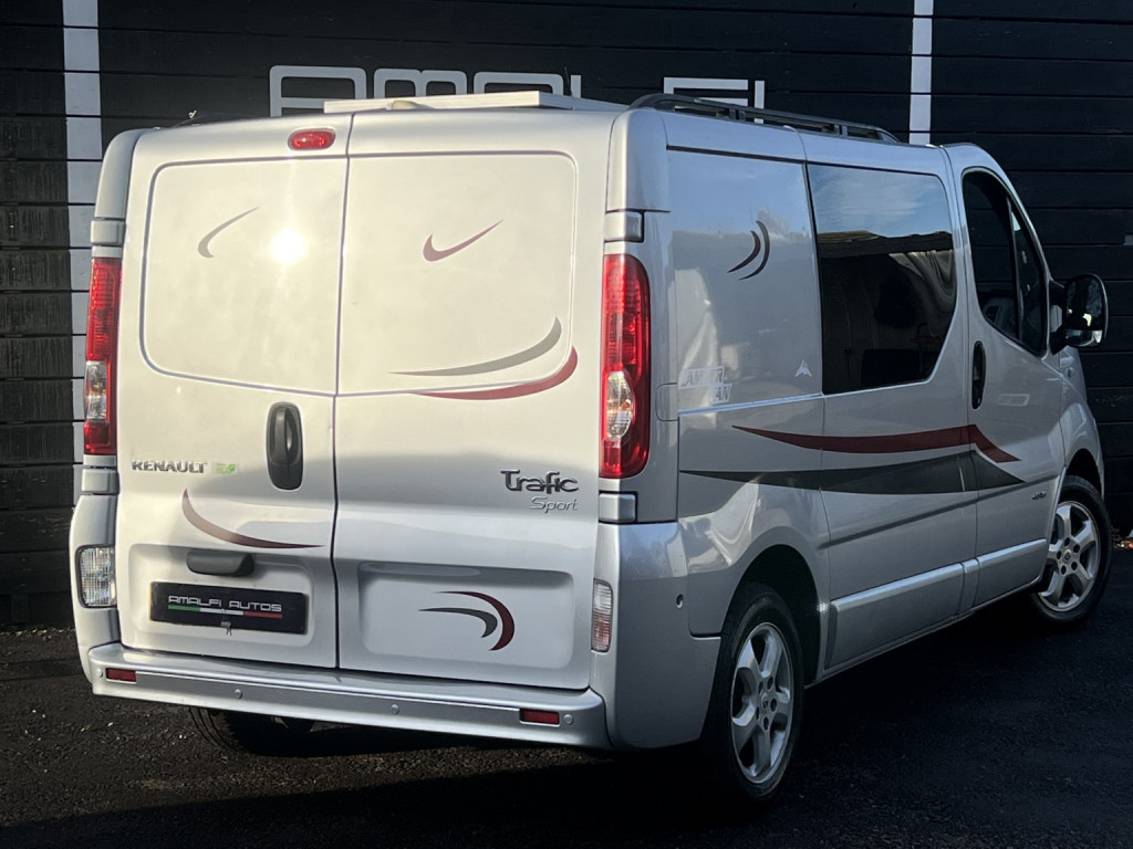 RENAULT TRAFIC