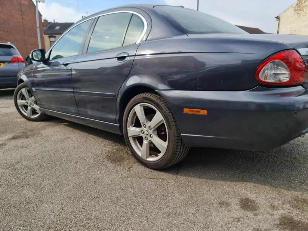 JAGUAR X-TYPE