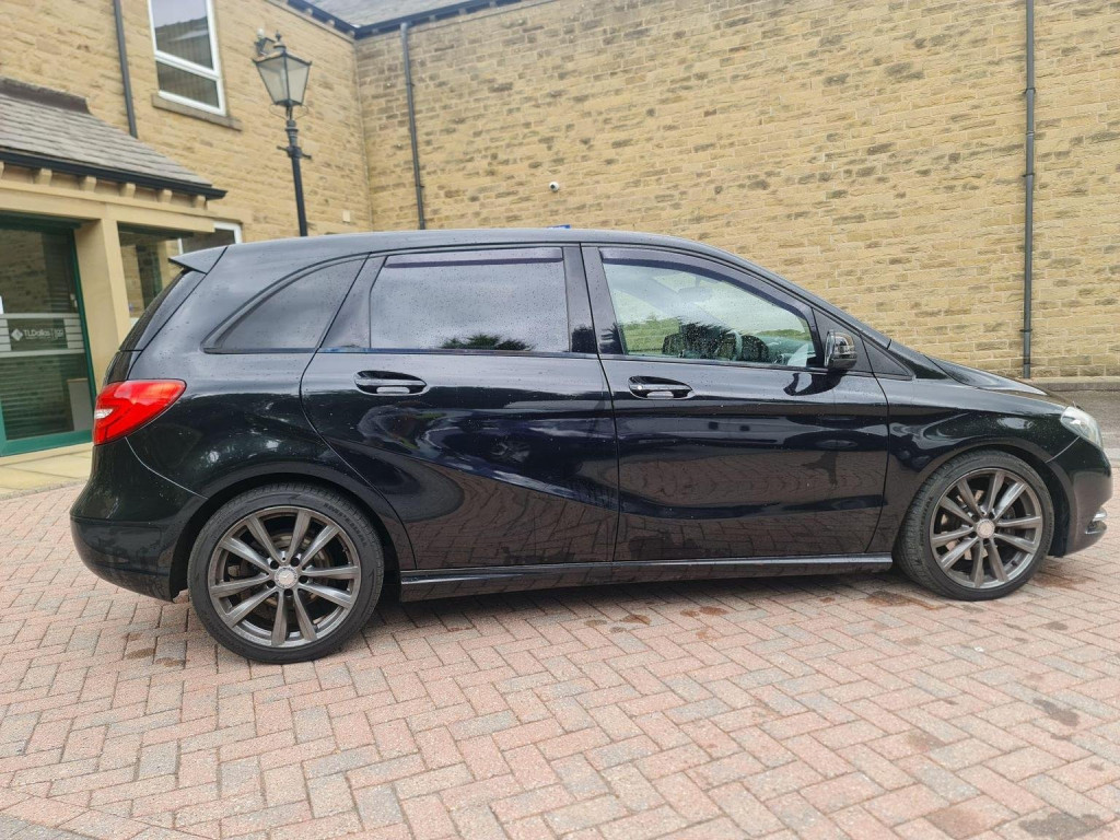 MERCEDES-BENZ B CLASS