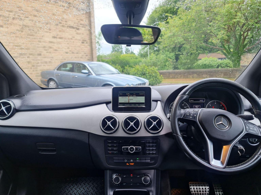 MERCEDES-BENZ B CLASS