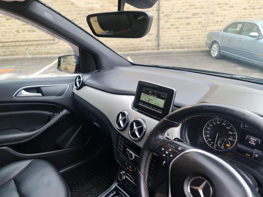 MERCEDES-BENZ B CLASS