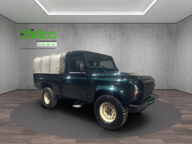 LAND ROVER DEFENDER 110