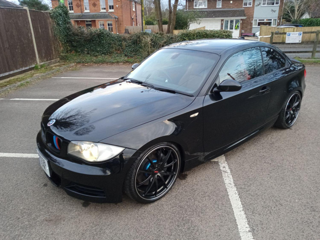 BMW 1 SERIES