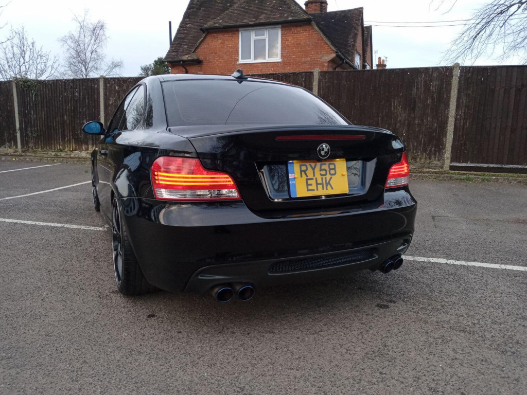 BMW 1 SERIES