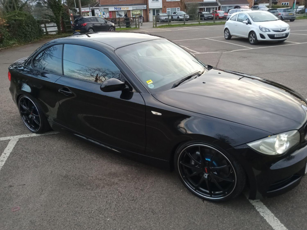 BMW 1 SERIES