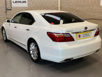 LEXUS LS 600H