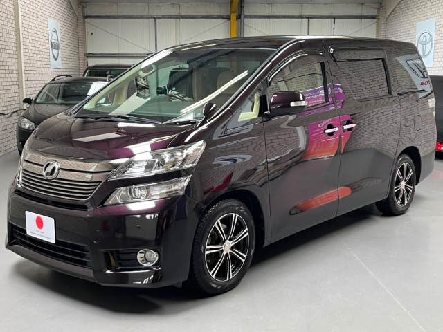 TOYOTA VELLFIRE