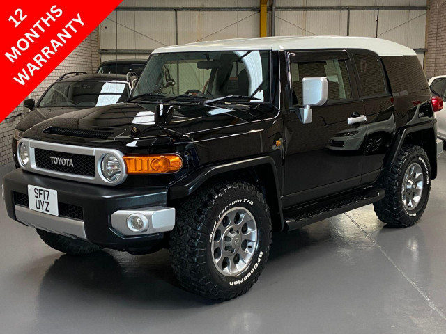 TOYOTA FJ CRUISER