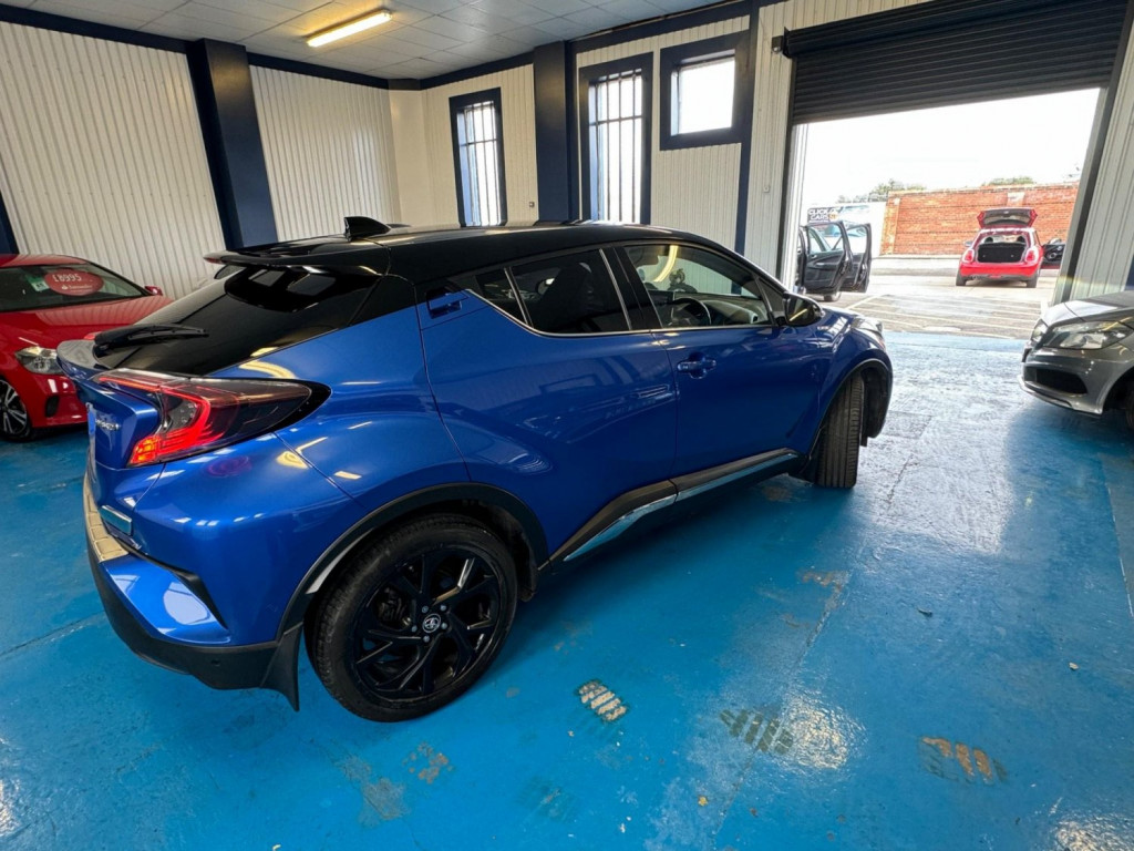 TOYOTA C-HR