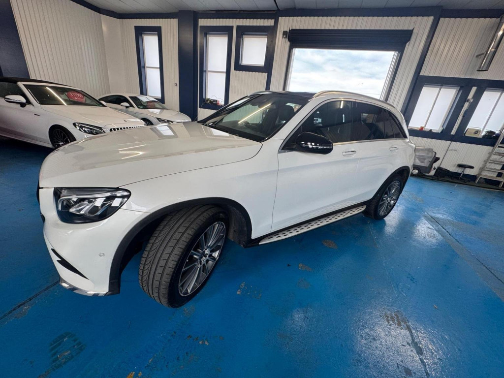 MERCEDES-BENZ GLC