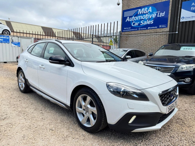 VOLVO V40 CROSS COUNTRY