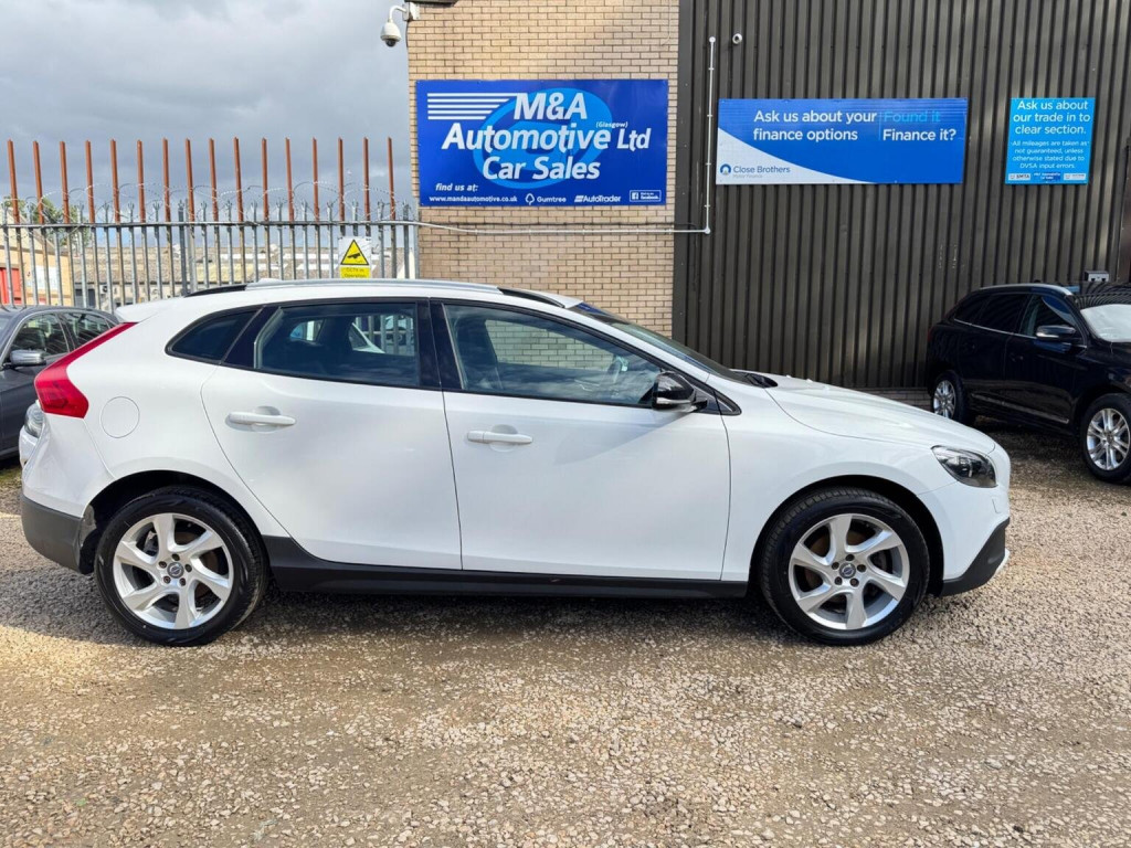 VOLVO V40 CROSS COUNTRY