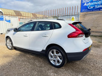 VOLVO V40 CROSS COUNTRY