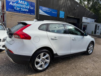 VOLVO V40 CROSS COUNTRY