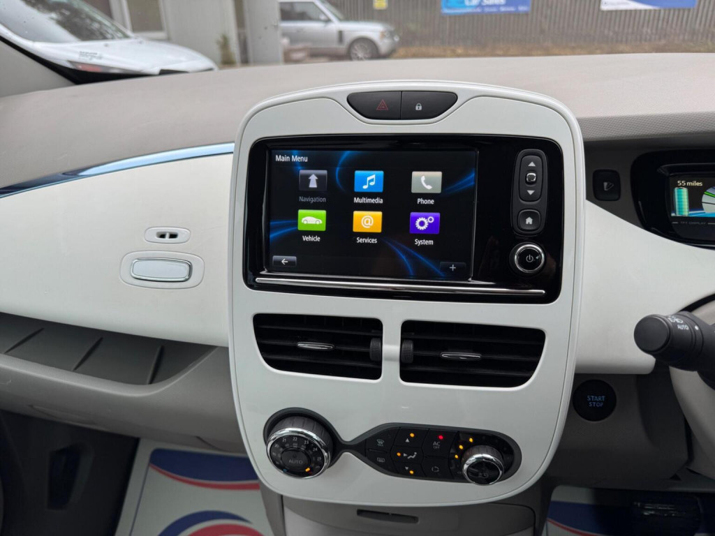 RENAULT ZOE
