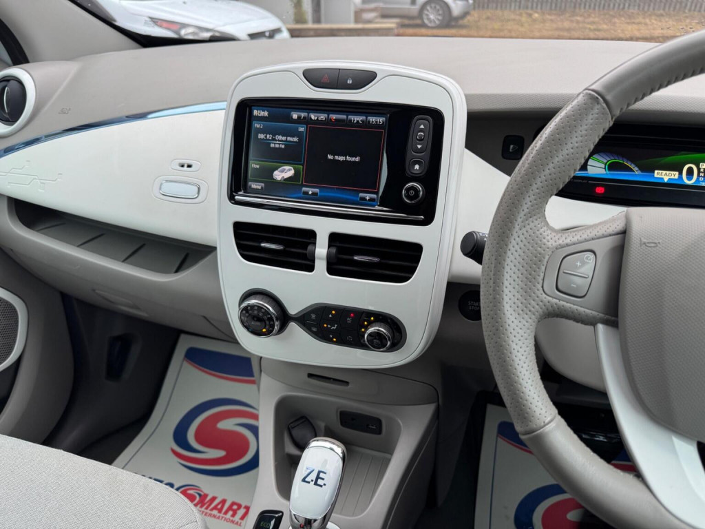 RENAULT ZOE